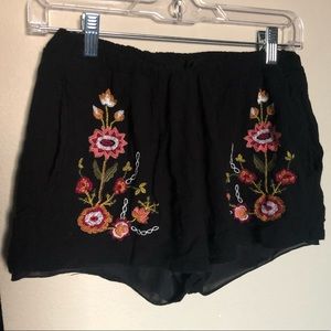 Boutique embroidered shorts